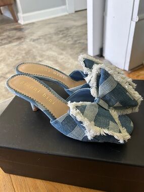 Gianni Bini Denim Frayed Bow Mules in Blue size 7.5